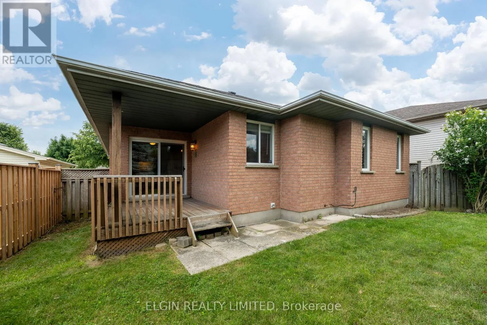 18 ROSETHORN COURT