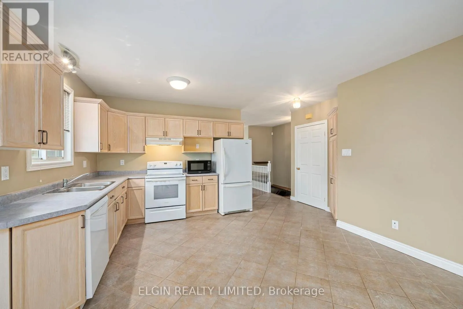 18 ROSETHORN COURT