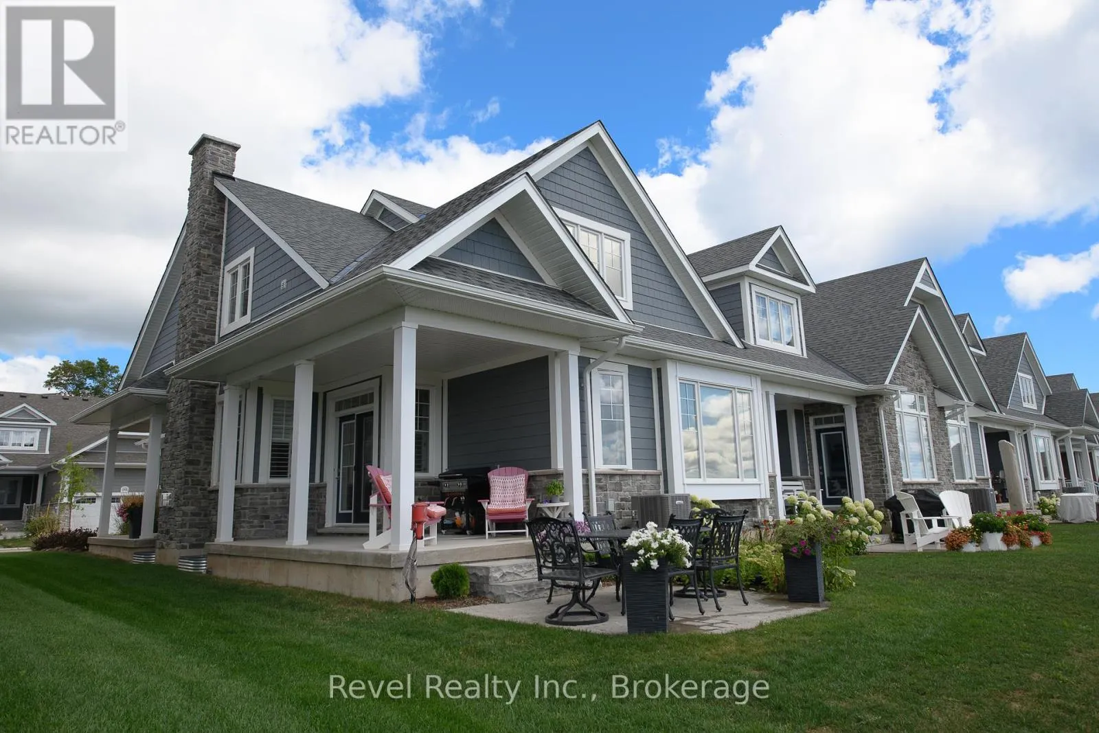 252 IRONWOOD WAY