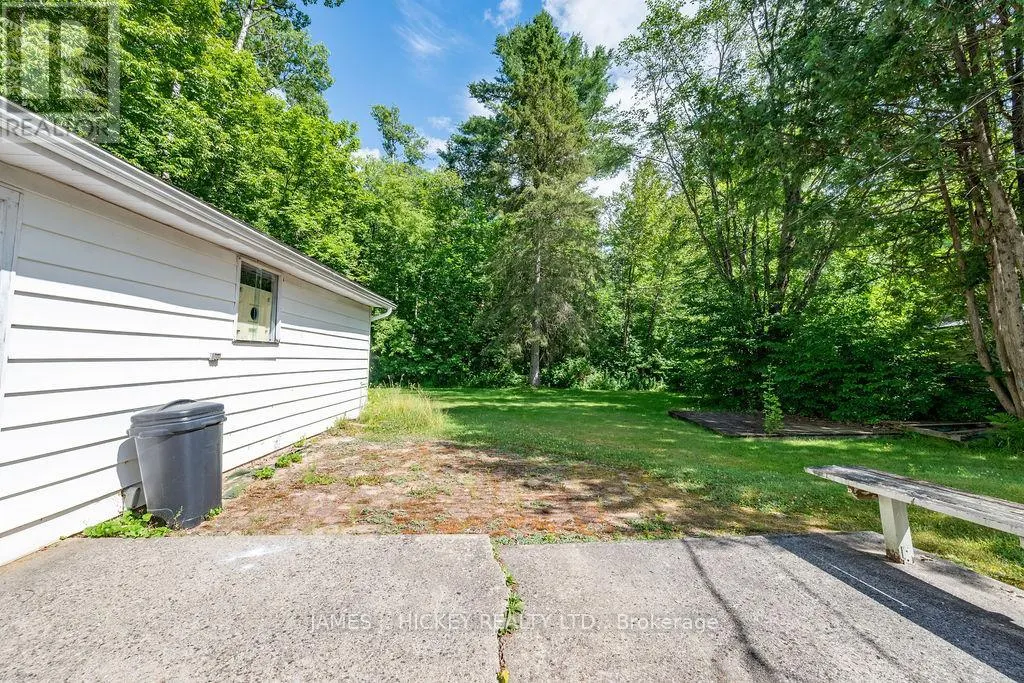 30 LASALLE DRIVE