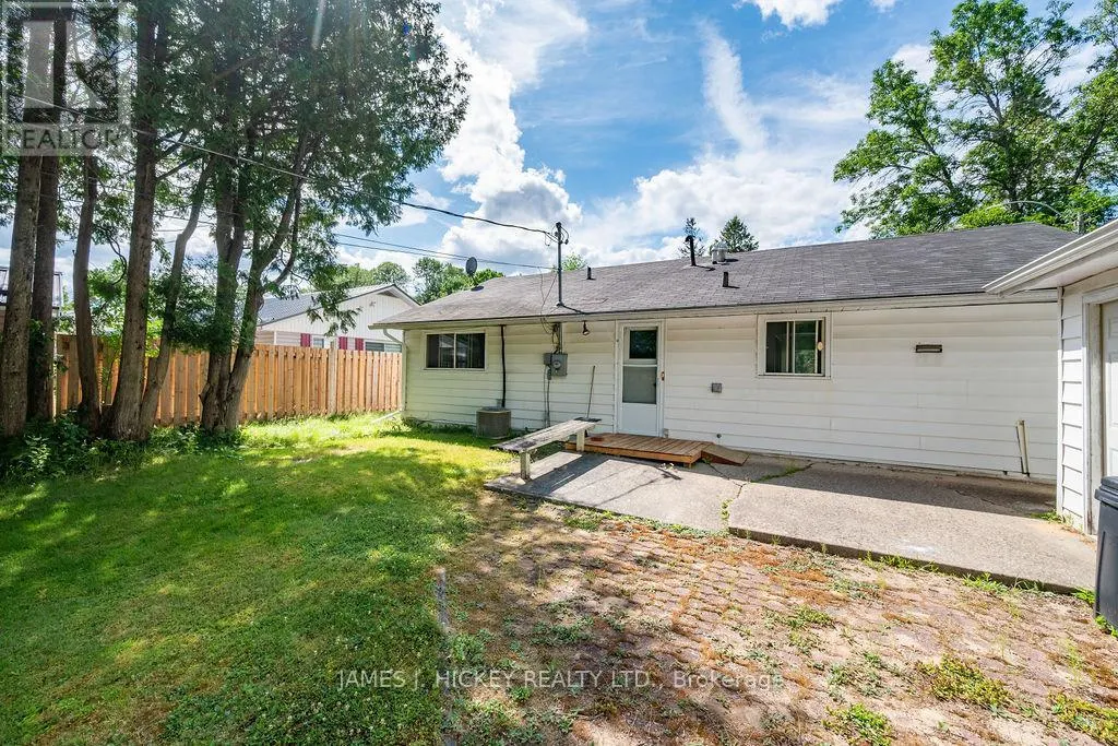 30 LASALLE DRIVE