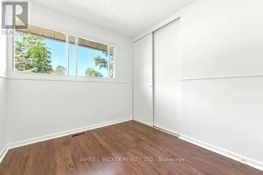 30 LASALLE DRIVE