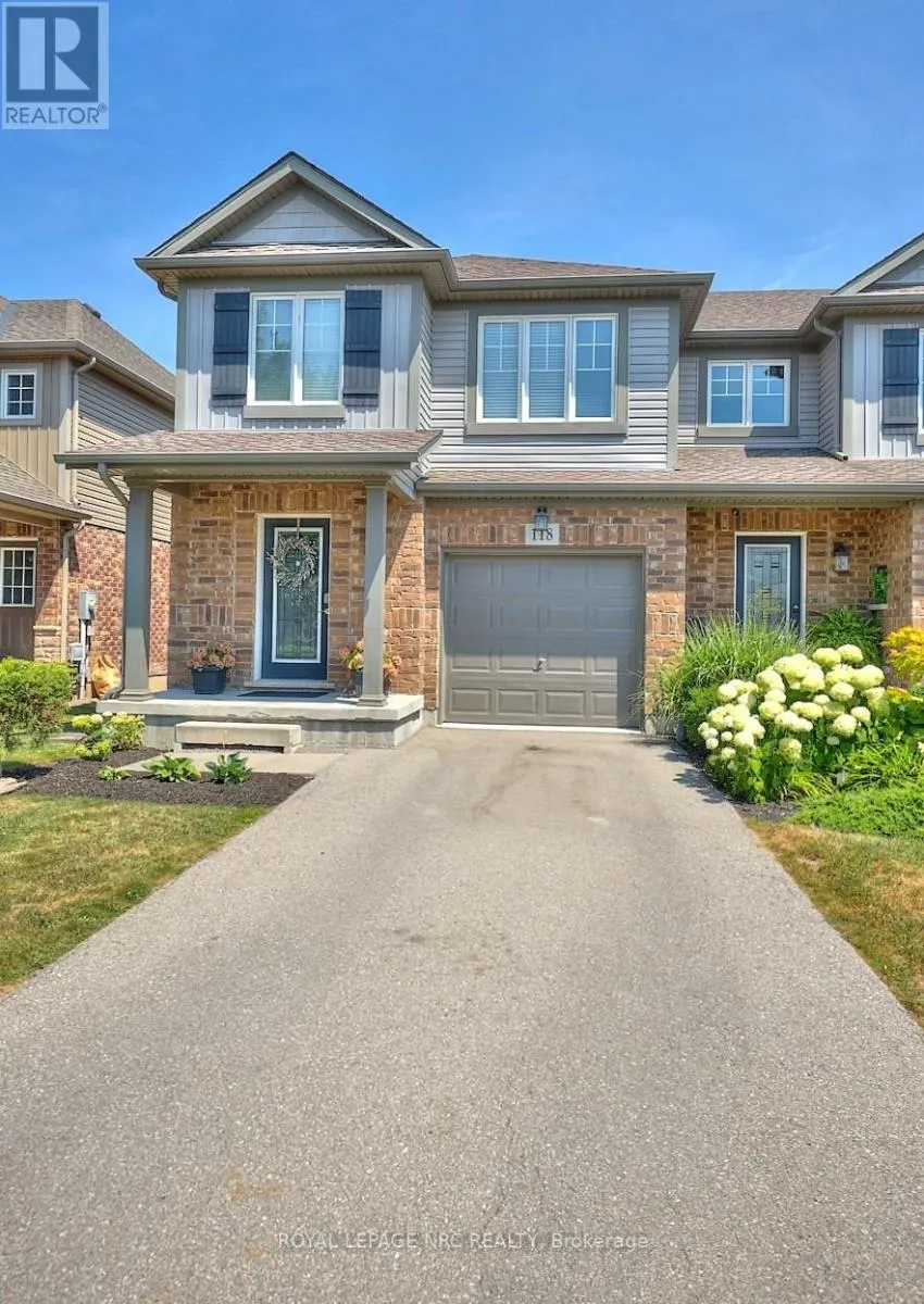 118 ROSELAWN CRESCENT
