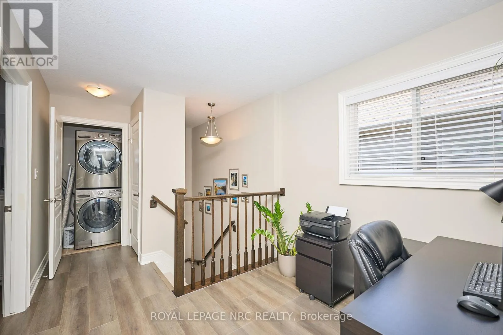 118 ROSELAWN CRESCENT