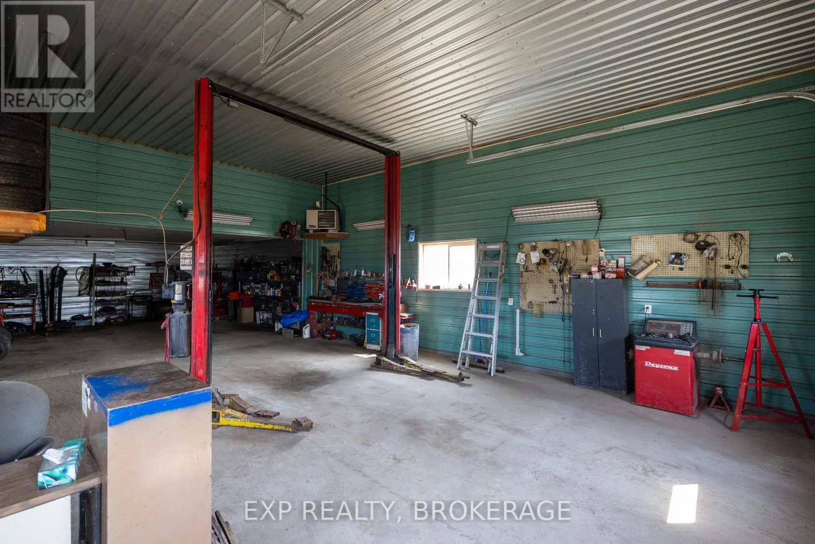 791 BEECHWOOD ROAD