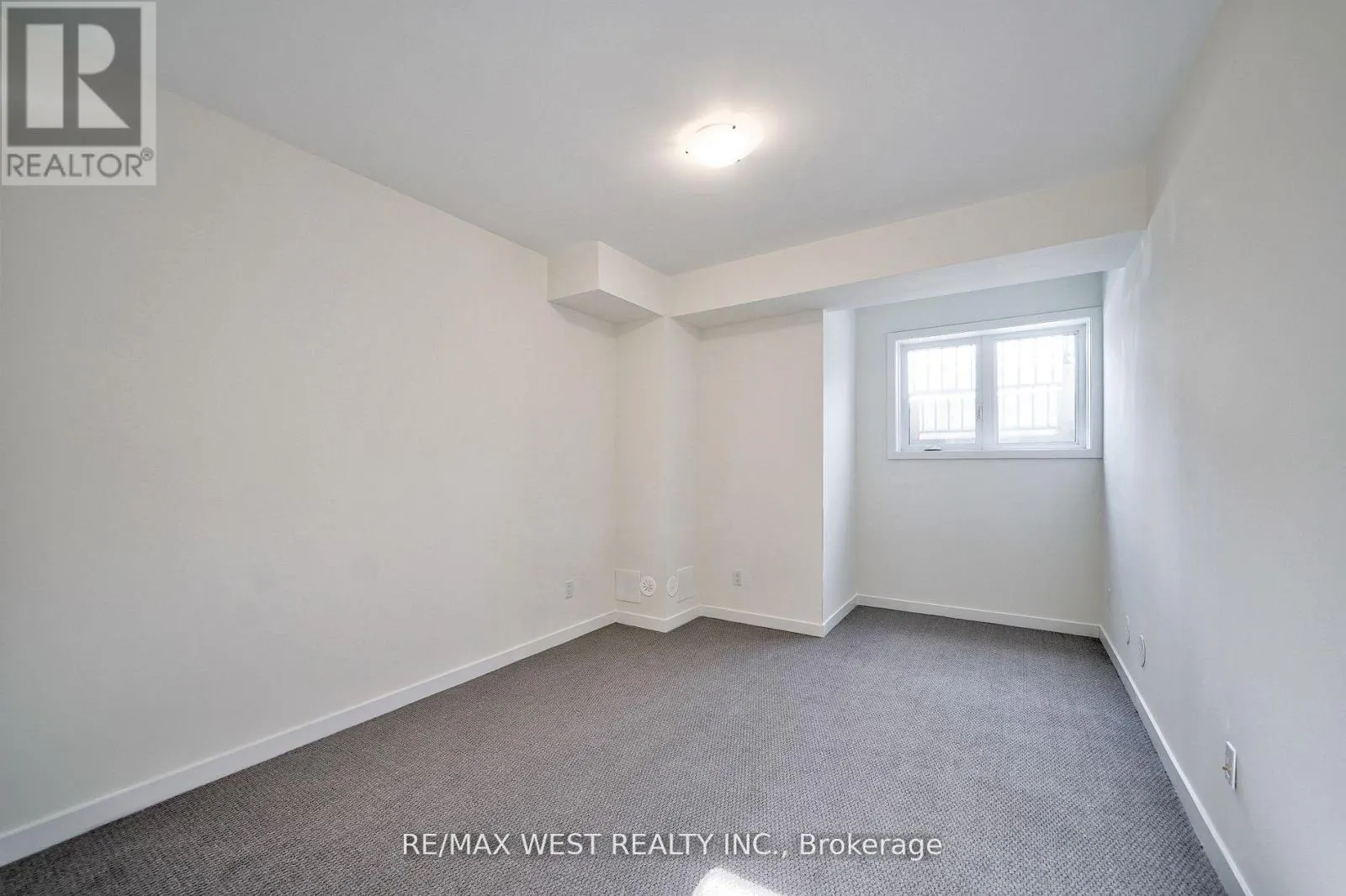201 - 160 DENSMORE ROAD