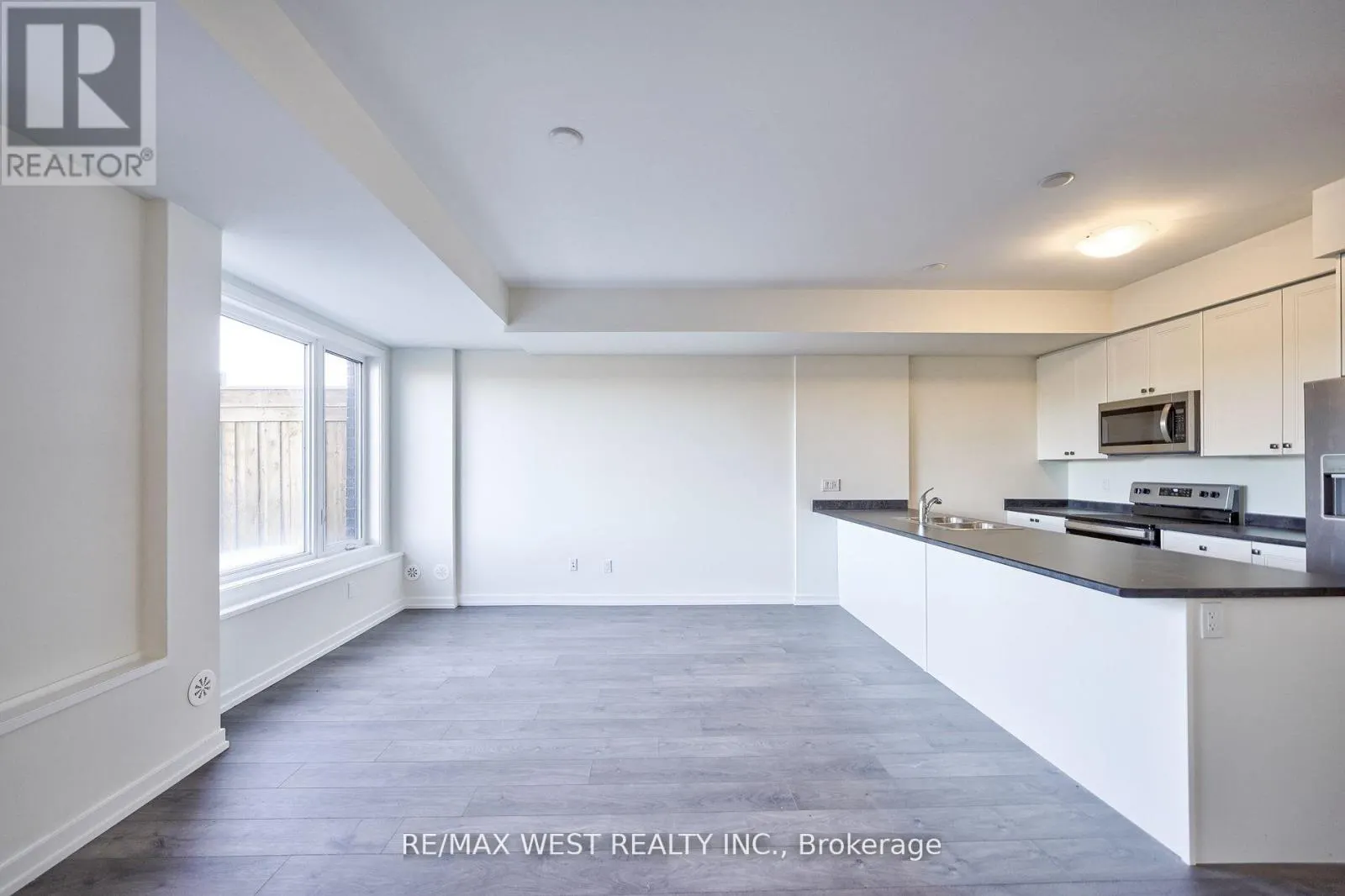 201 - 160 DENSMORE ROAD
