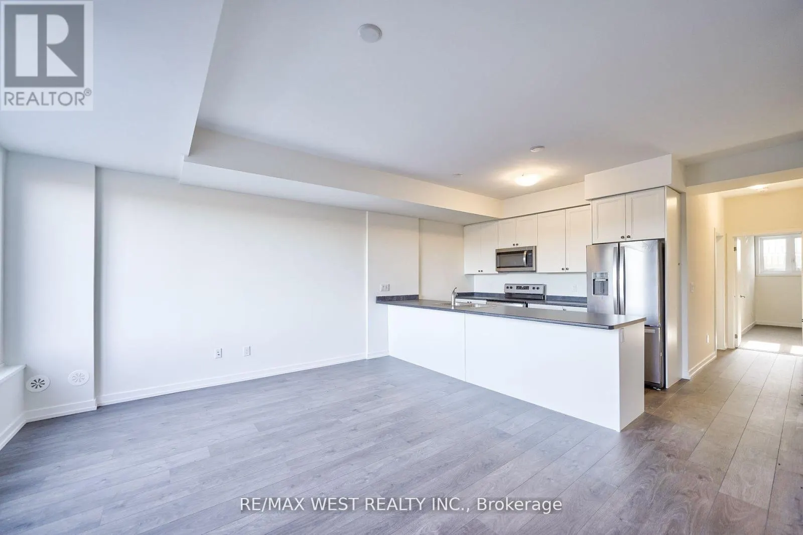 201 - 160 DENSMORE ROAD