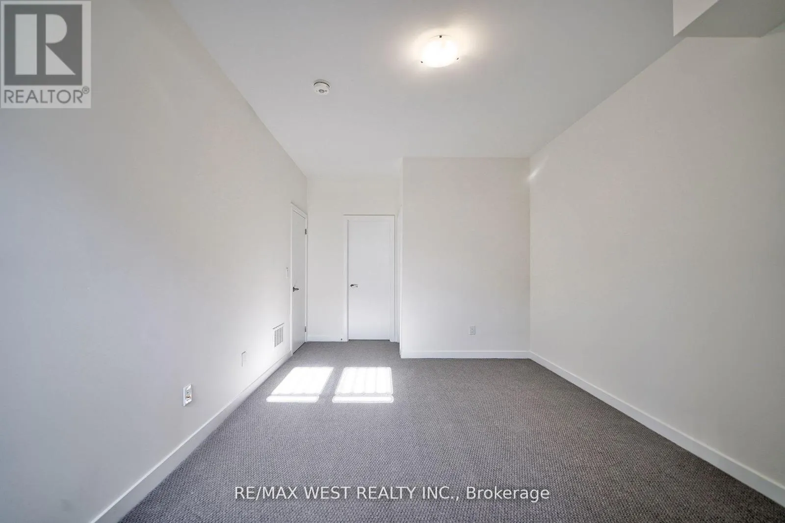 201 - 160 DENSMORE ROAD