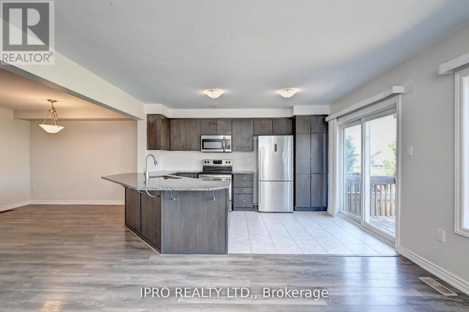 216 WATERBROOK LANE
