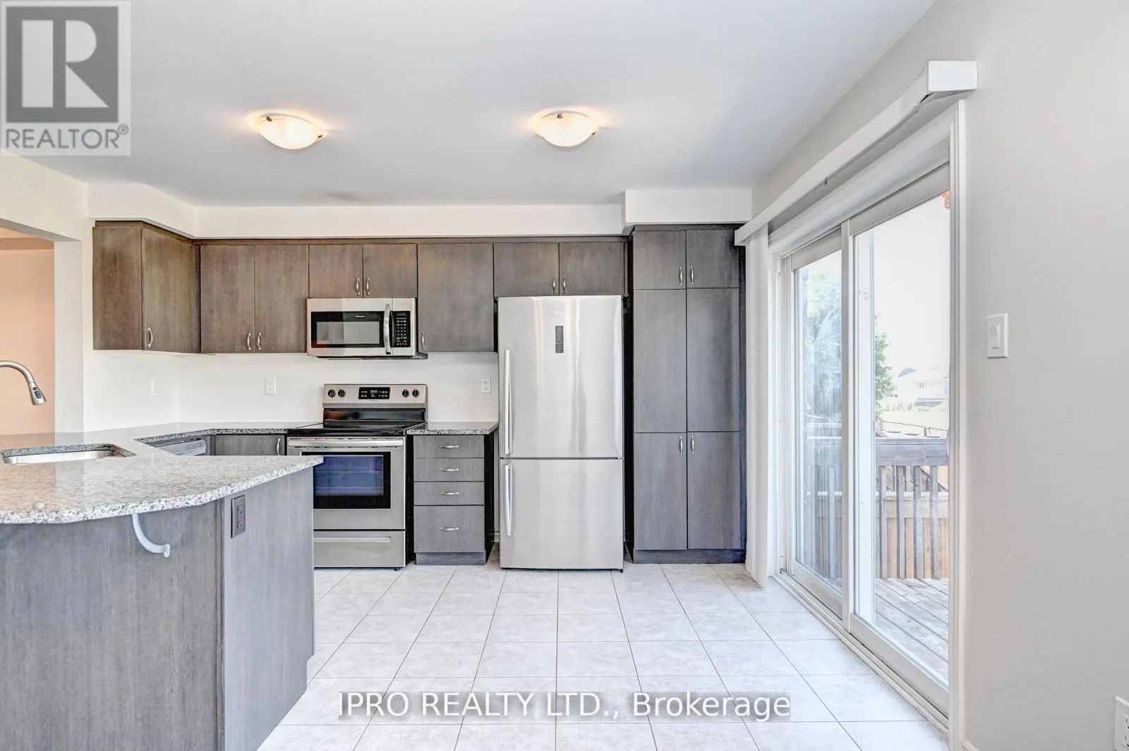 216 WATERBROOK LANE