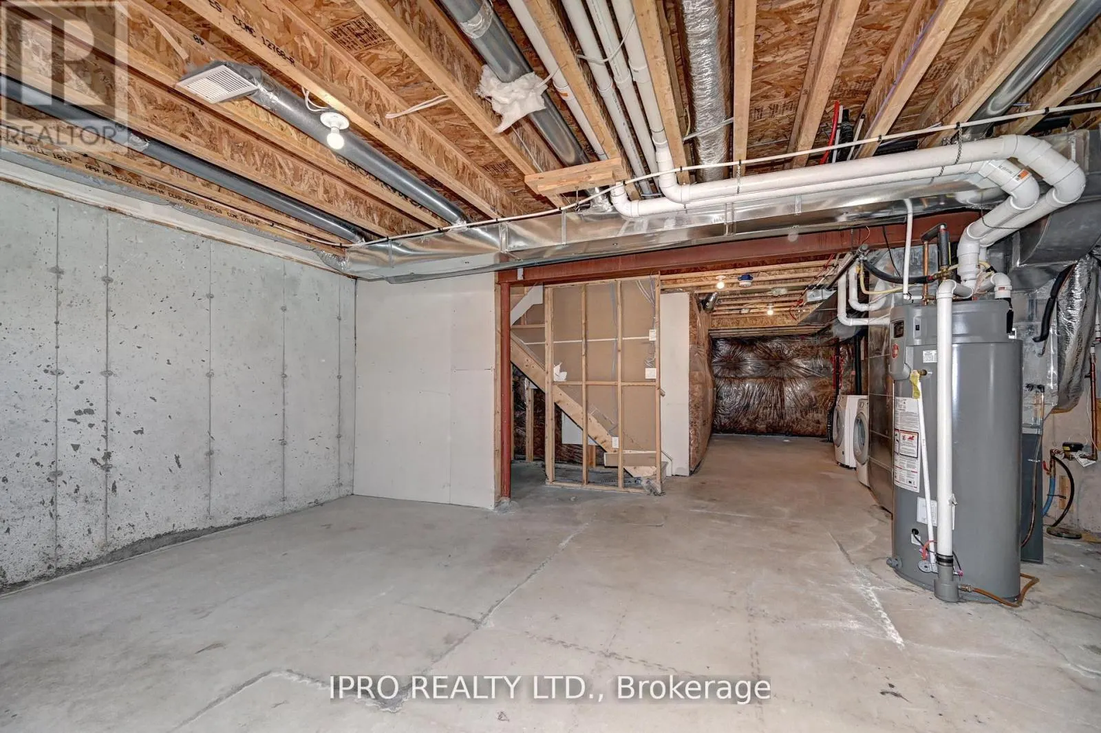 216 WATERBROOK LANE