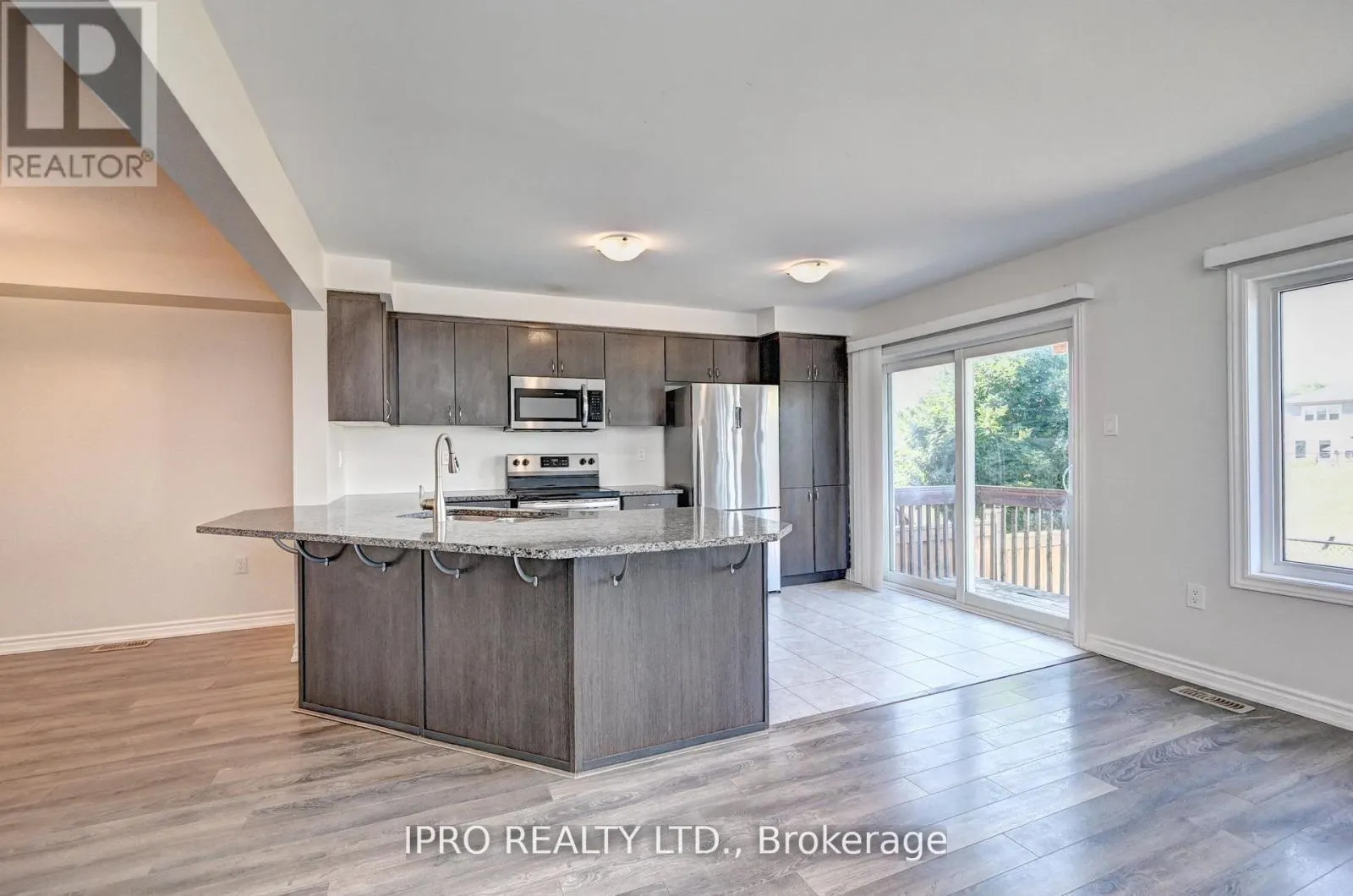 216 WATERBROOK LANE