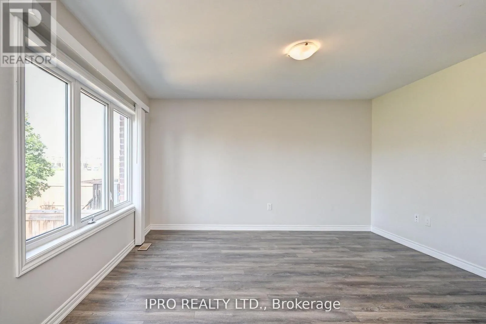 216 WATERBROOK LANE