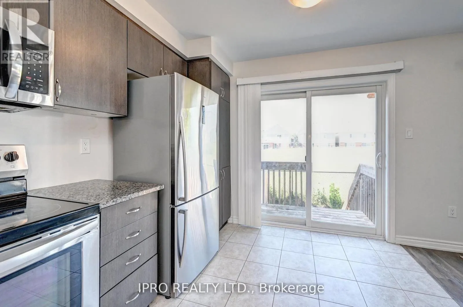 216 WATERBROOK LANE