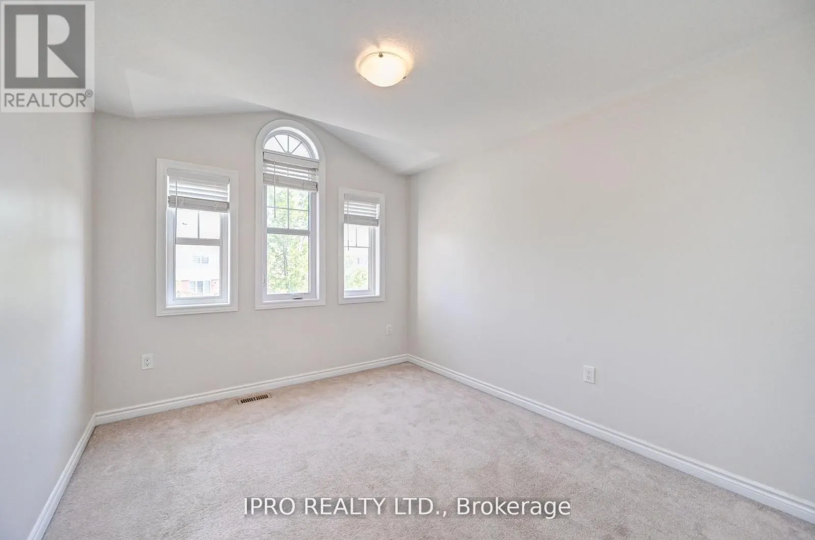 216 WATERBROOK LANE