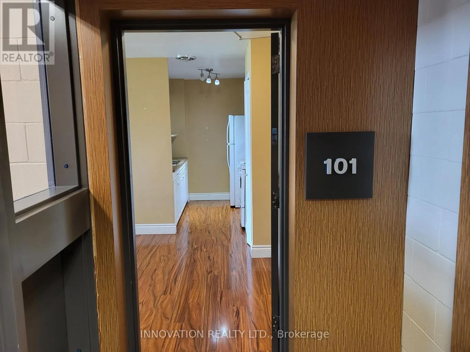 101 - 25 TAMARACK STREET
