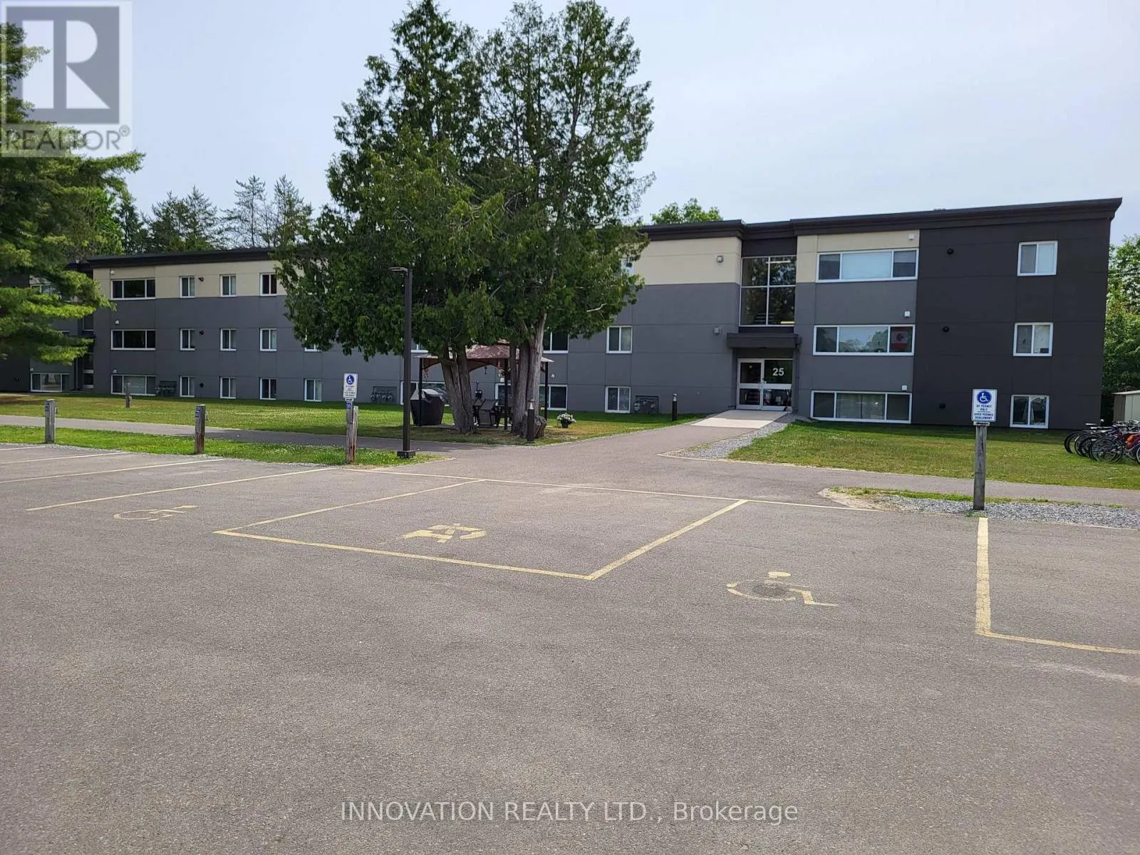 101 - 25 TAMARACK STREET