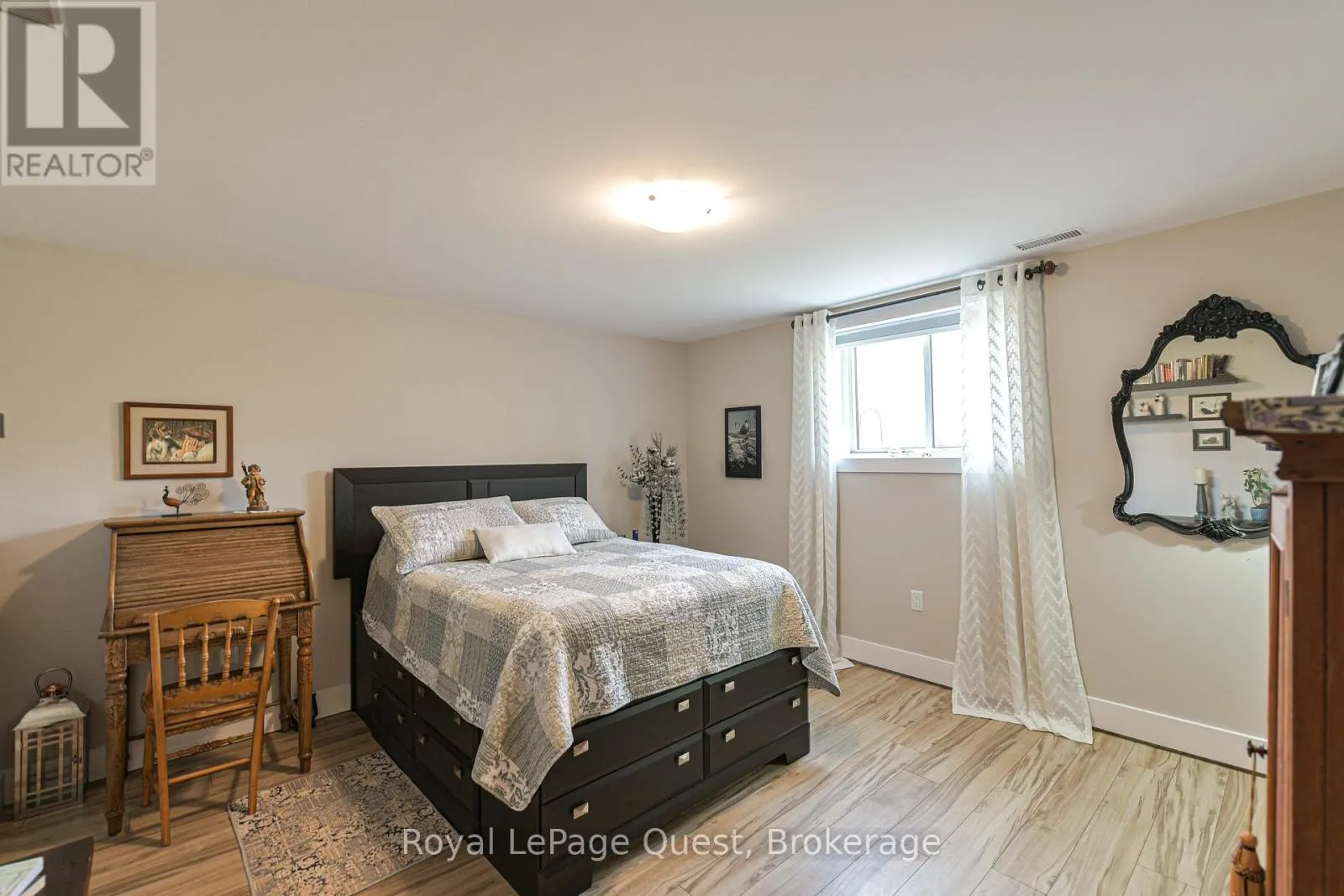 6 MILLWOOD COURT