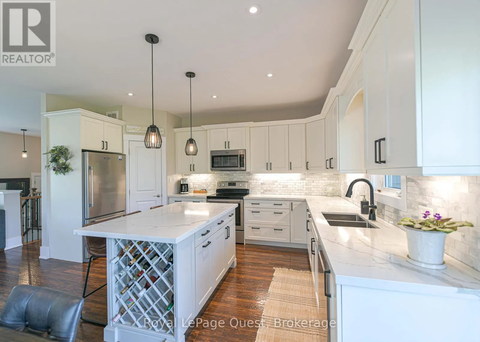 6 MILLWOOD COURT