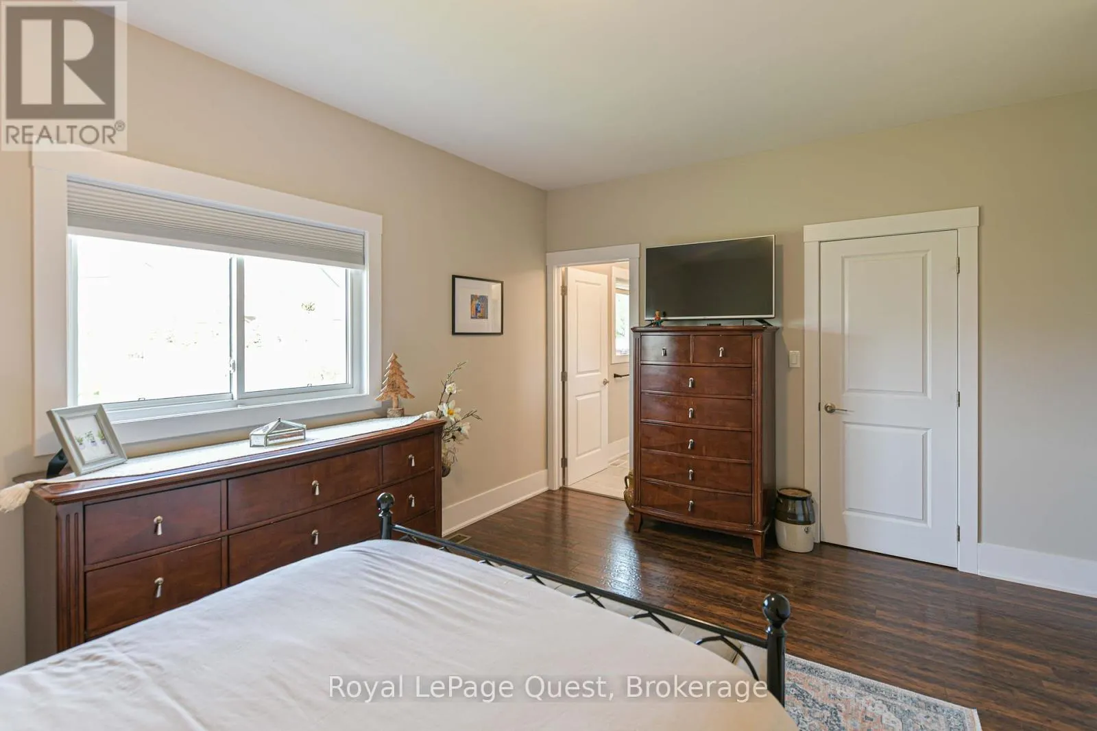 6 MILLWOOD COURT