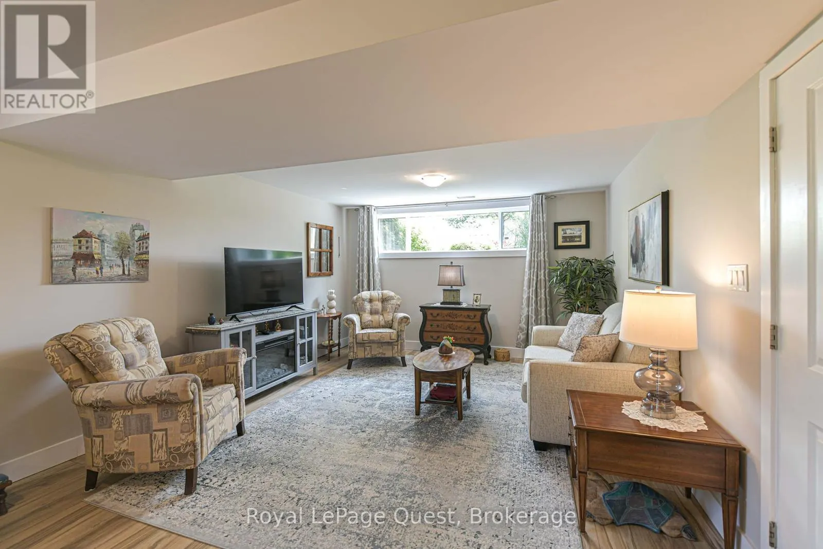 6 MILLWOOD COURT