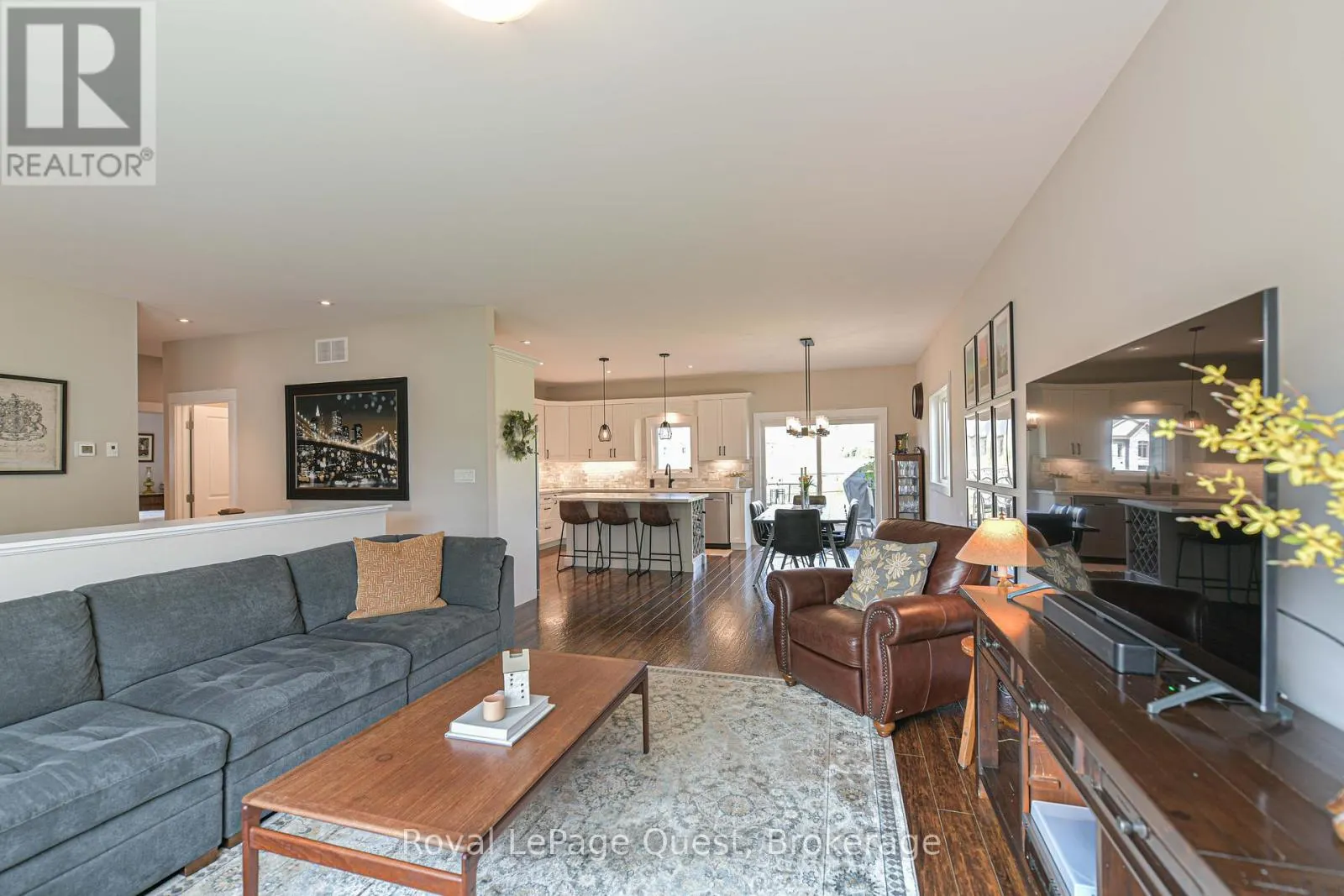 6 MILLWOOD COURT