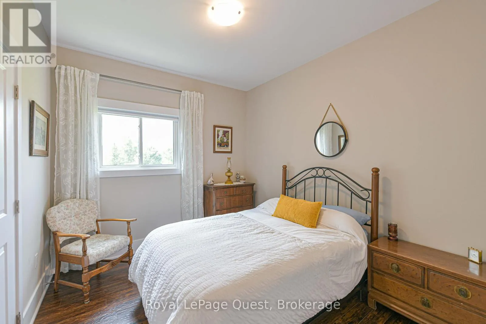 6 MILLWOOD COURT