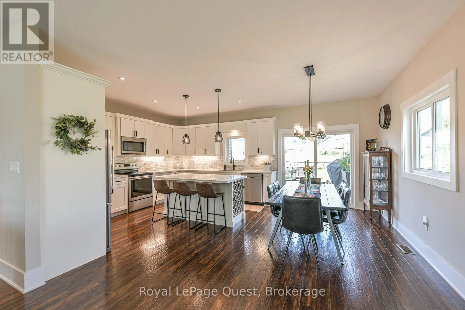 6 MILLWOOD COURT
