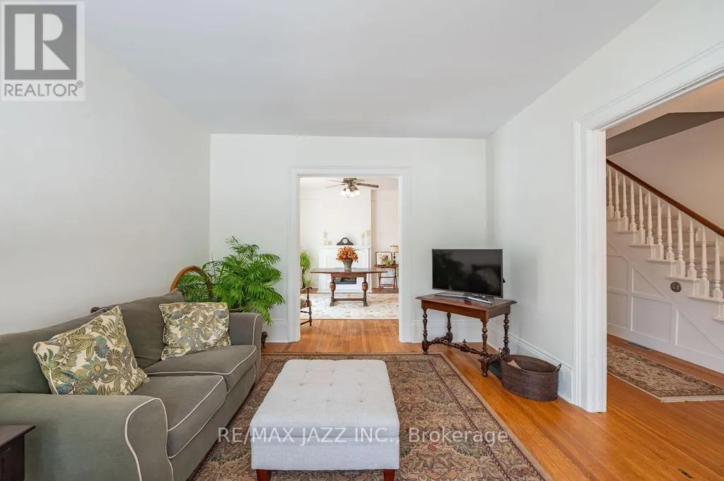 118 RICHARD STREET