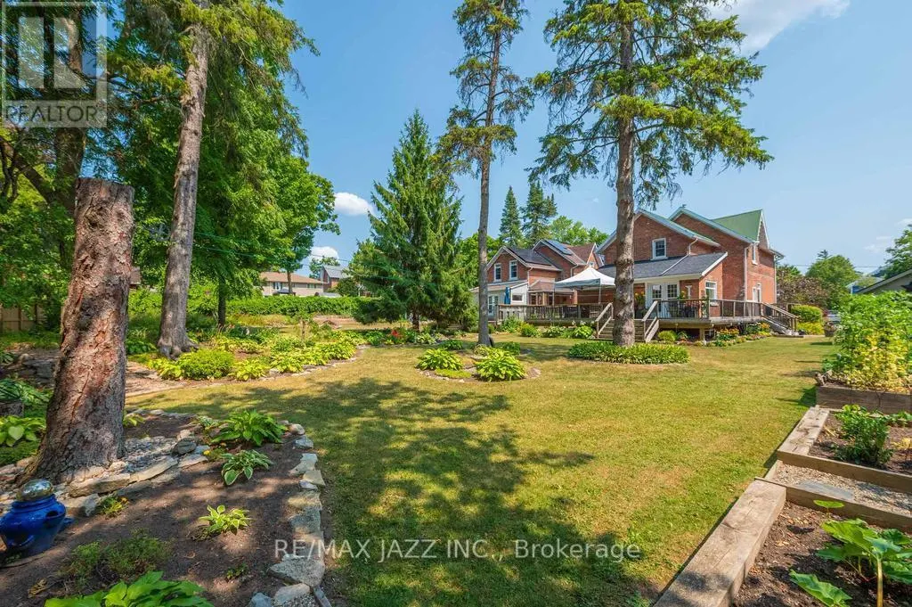 118 RICHARD STREET