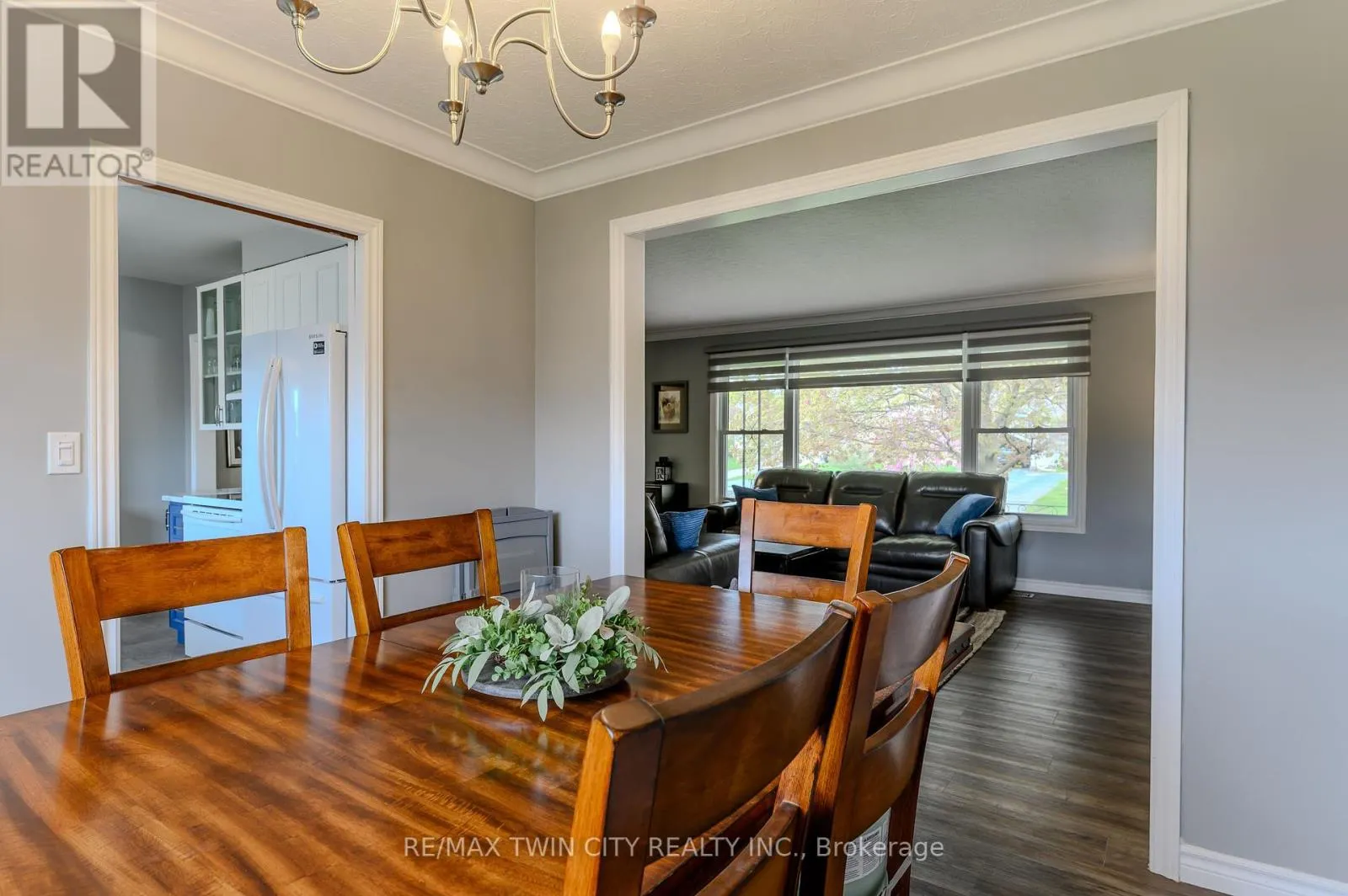 8 PEMBROKE AVENUE