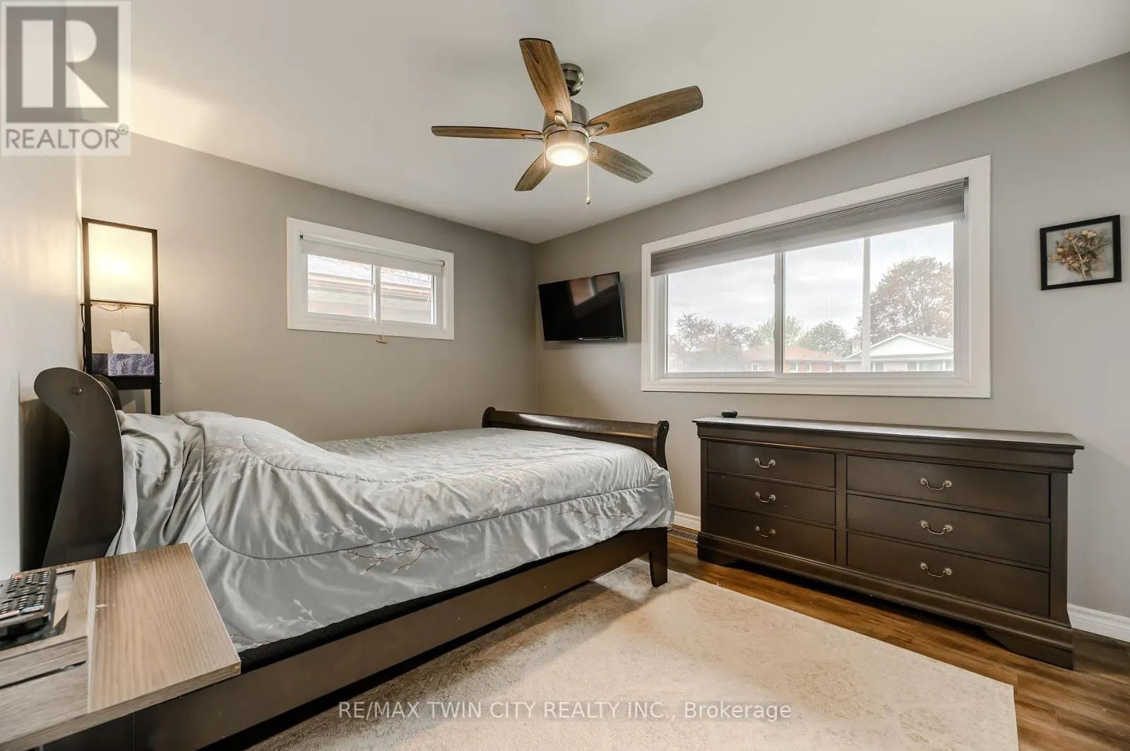 8 PEMBROKE AVENUE