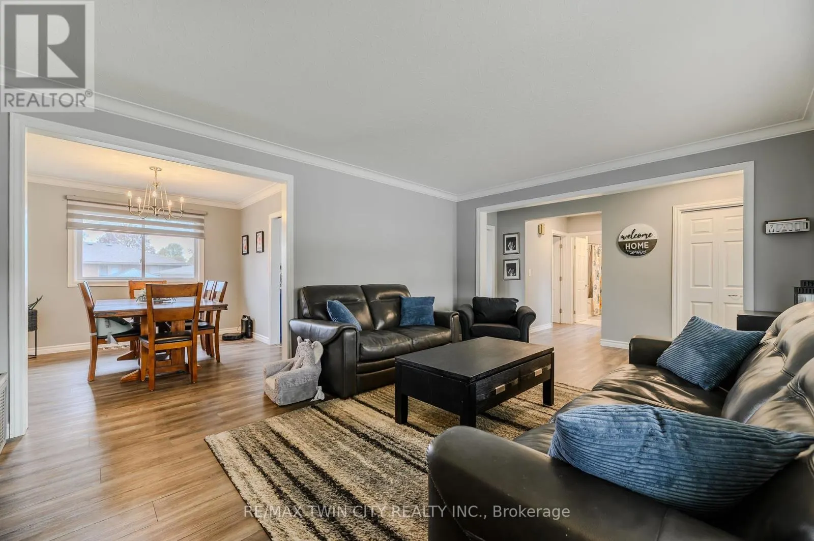 8 PEMBROKE AVENUE