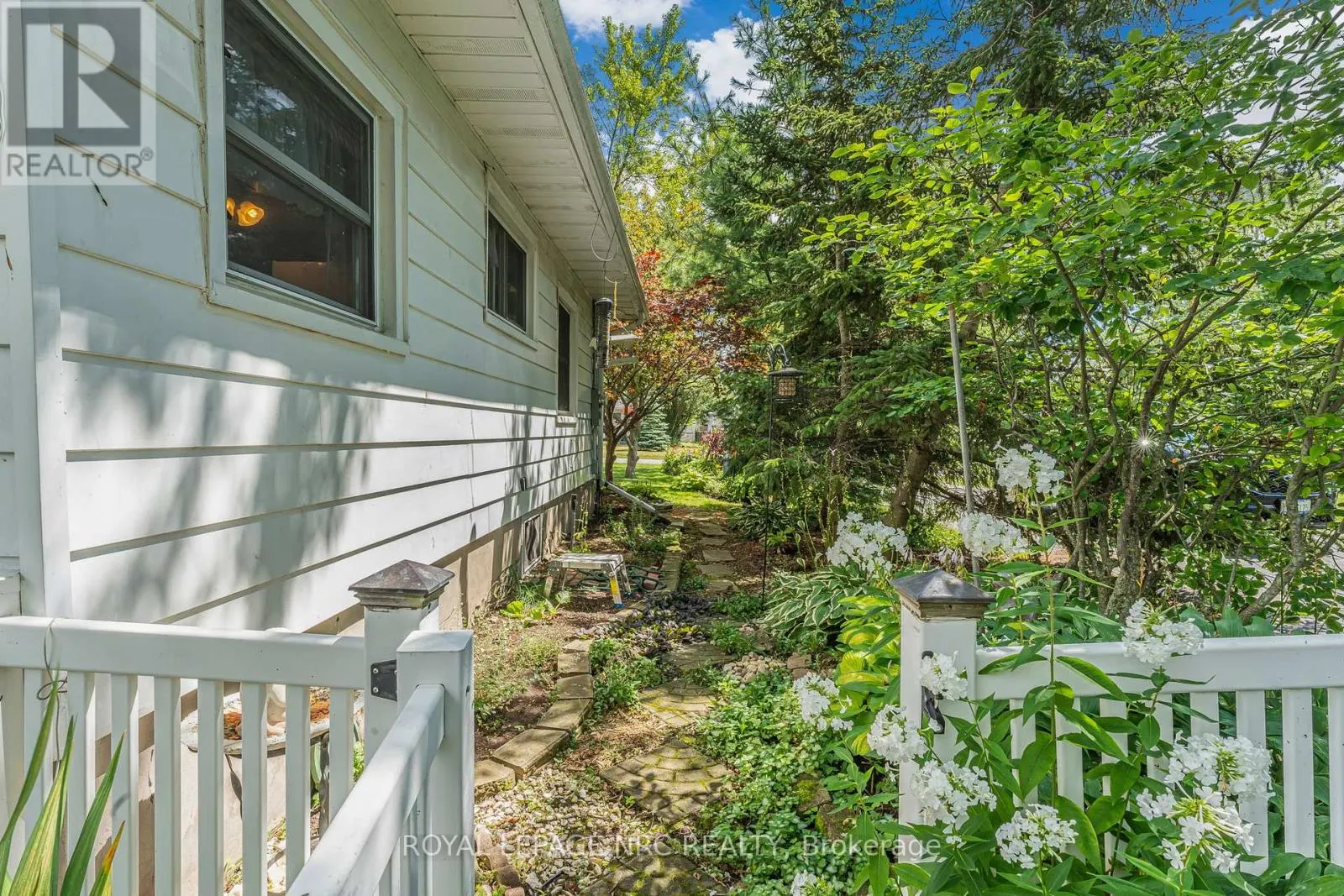255 CHERRYHILL BOULEVARD S