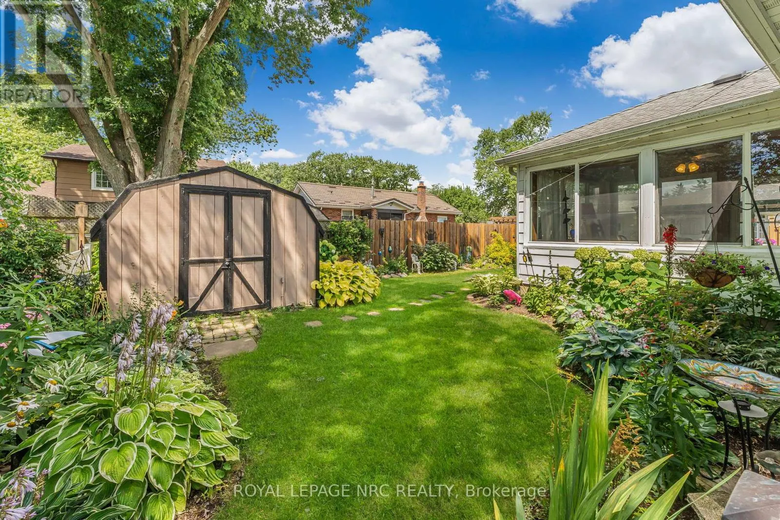 255 CHERRYHILL BOULEVARD S