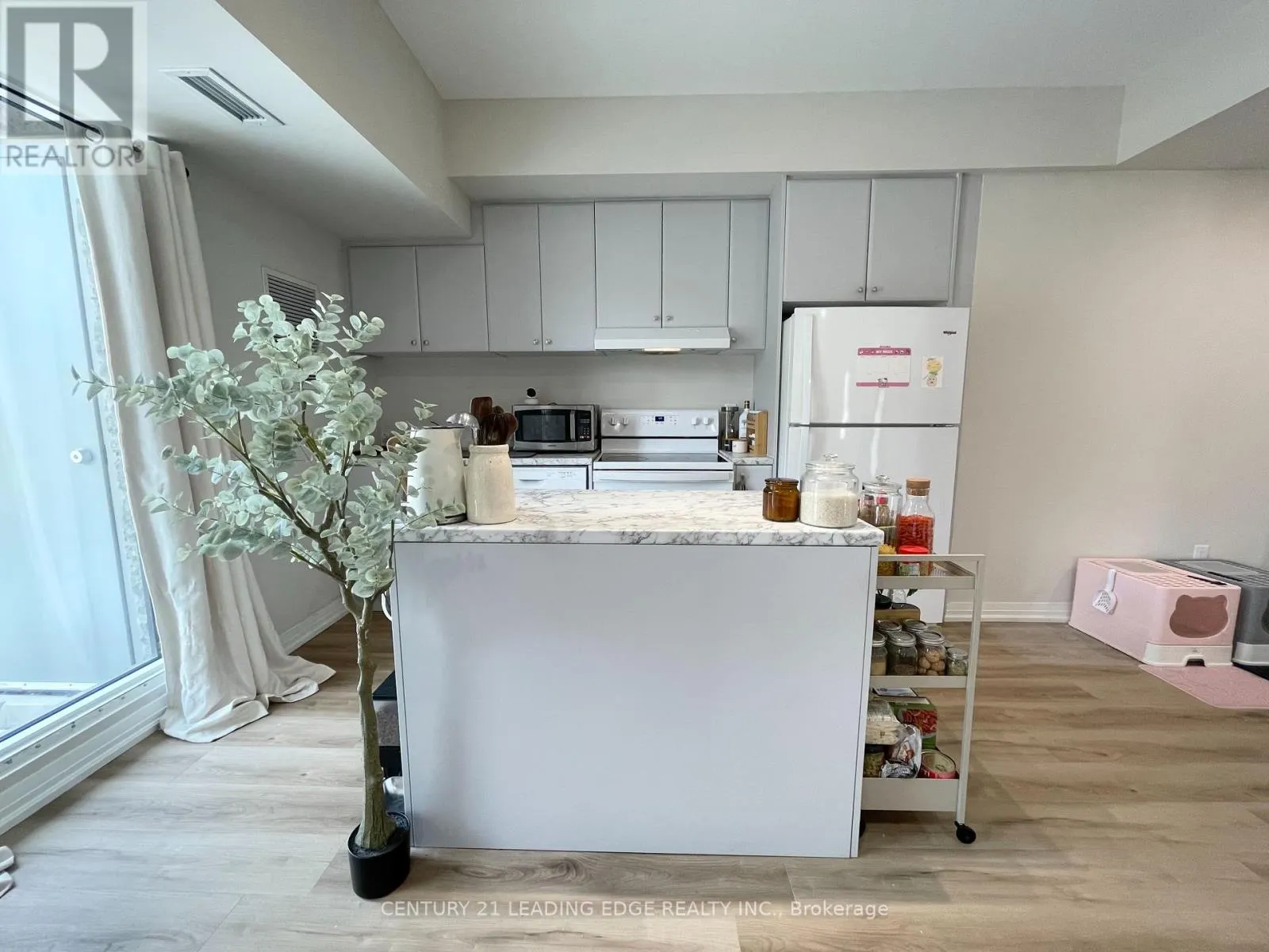 #115 - 50 HERRICK AVENUE