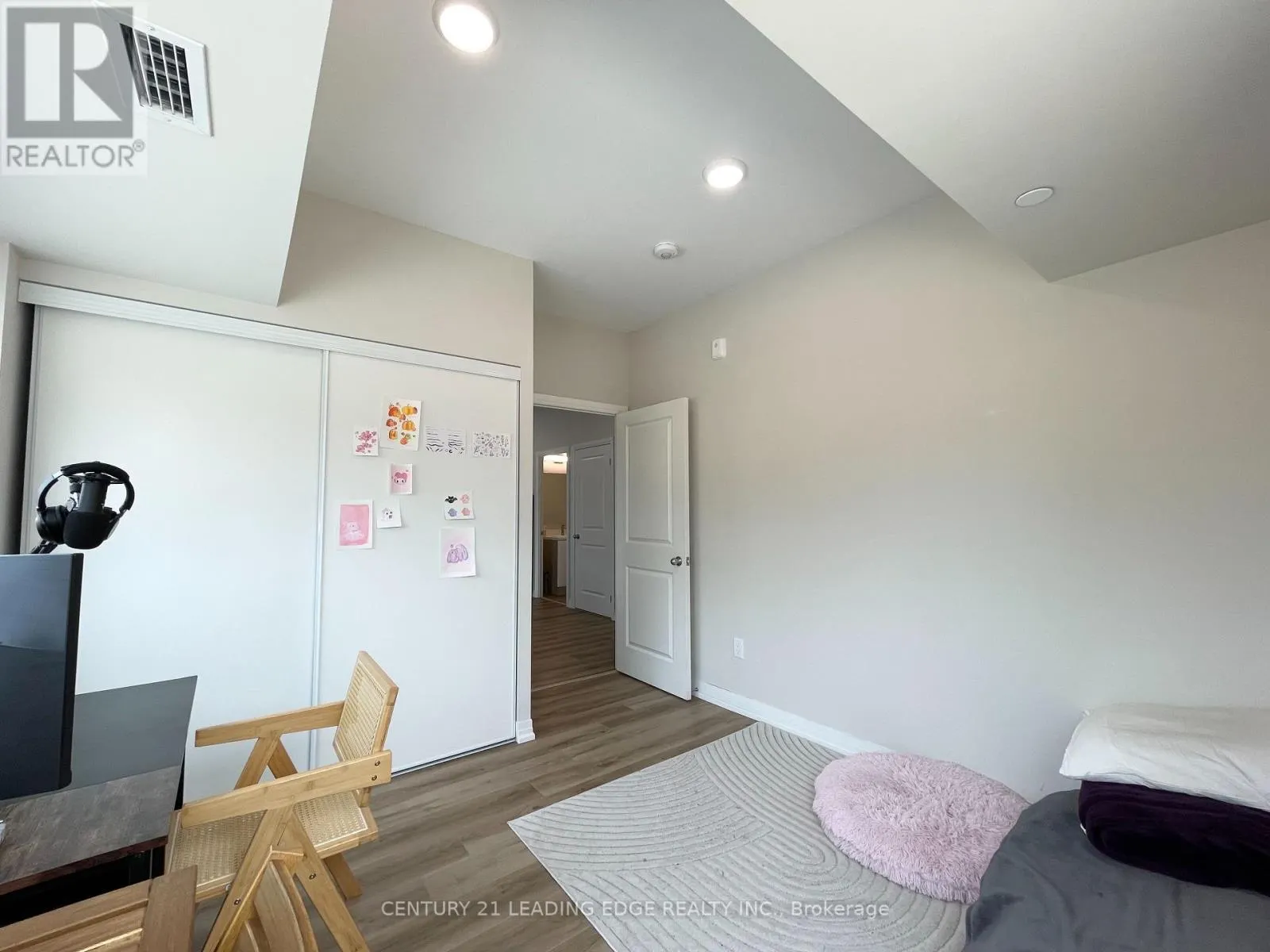 #115 - 50 HERRICK AVENUE