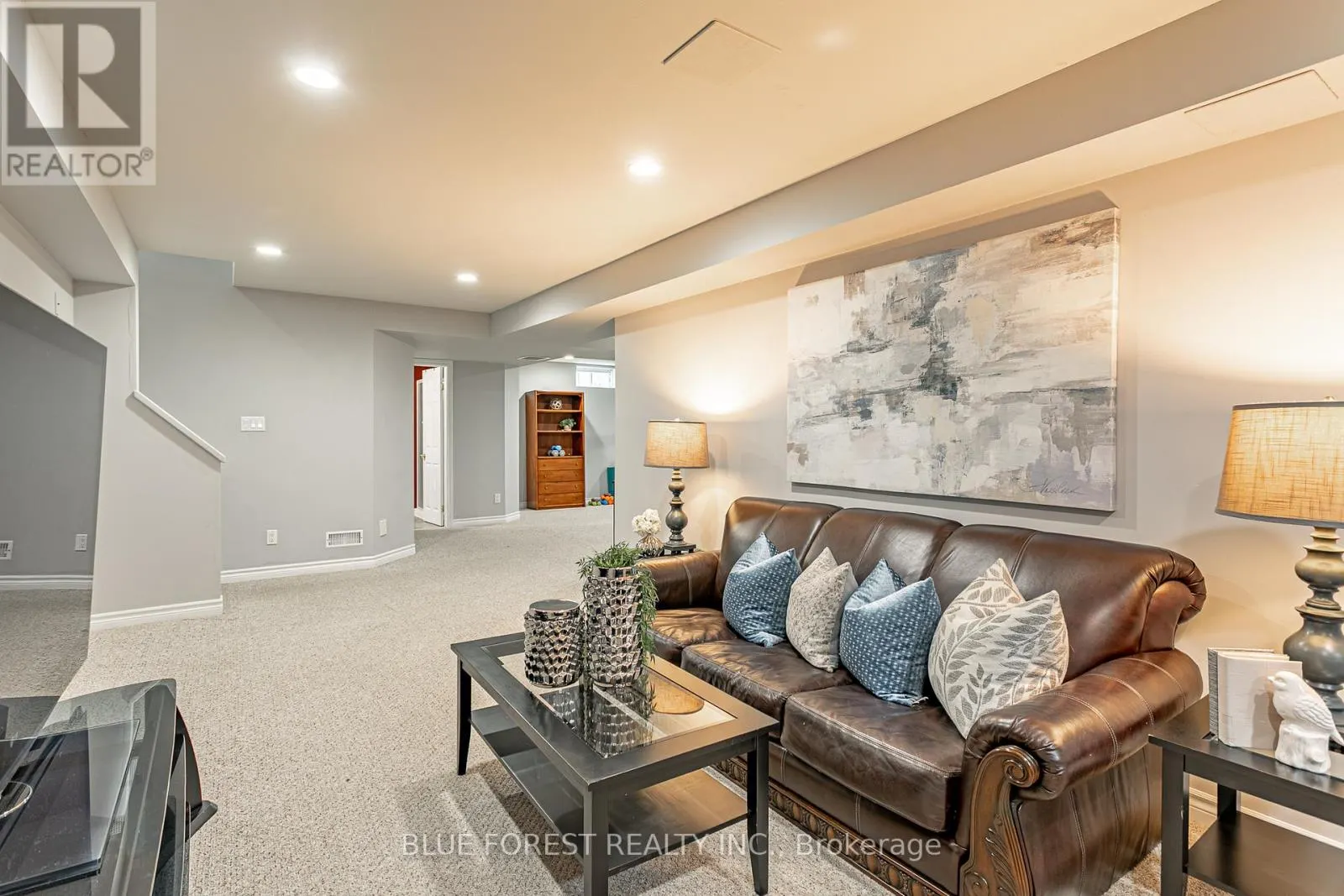 49 PARKVIEW DRIVE