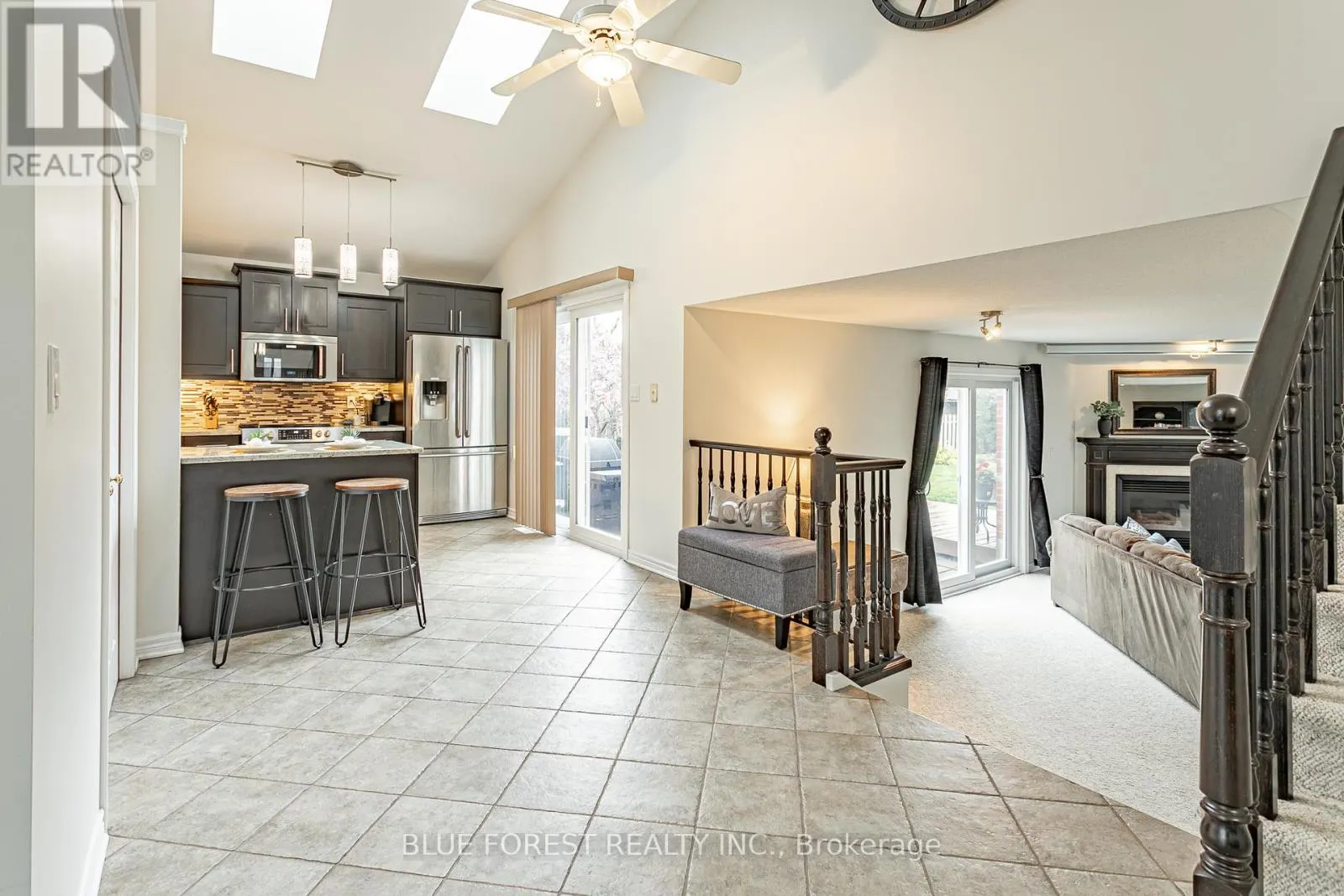 49 PARKVIEW DRIVE