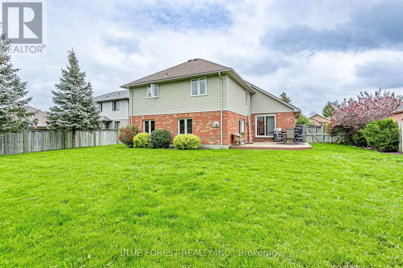 49 PARKVIEW DRIVE