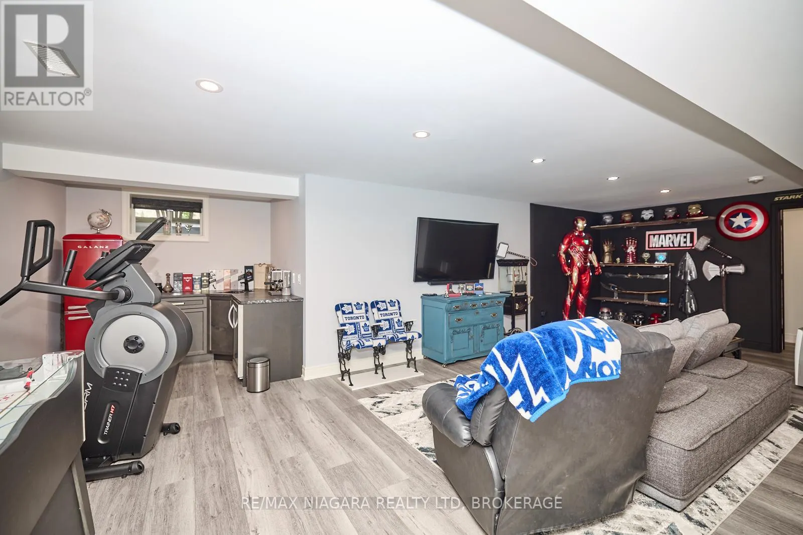 201 PLEASANT AVENUE N
