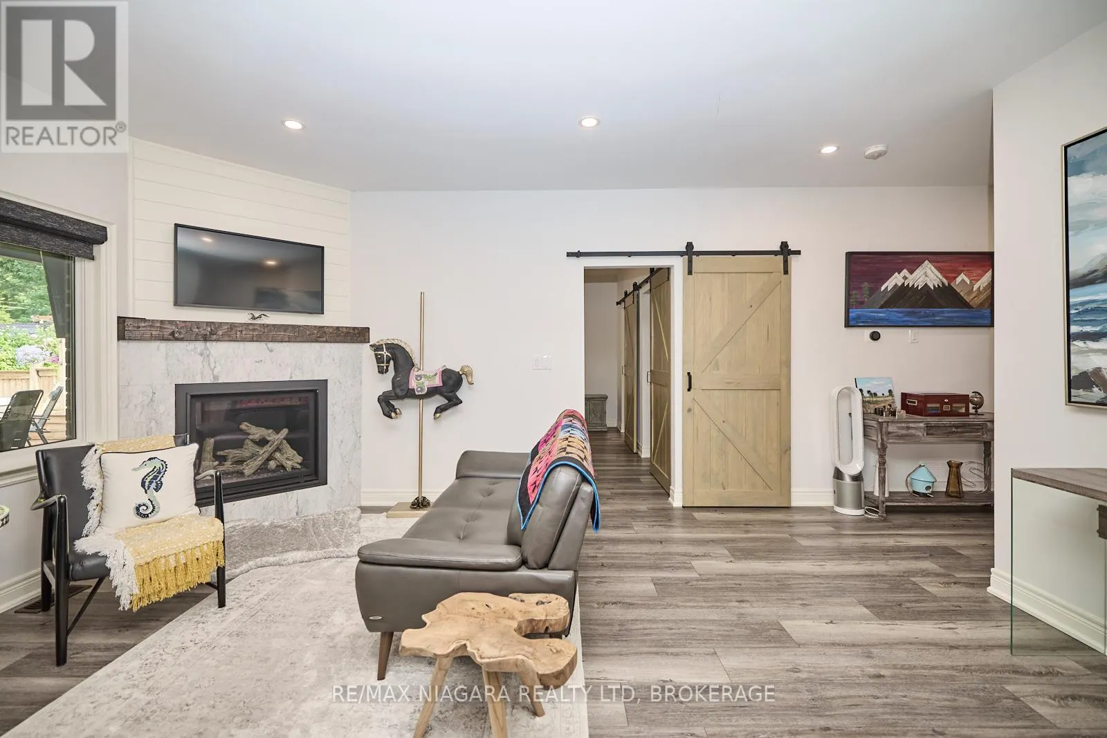 201 PLEASANT AVENUE N