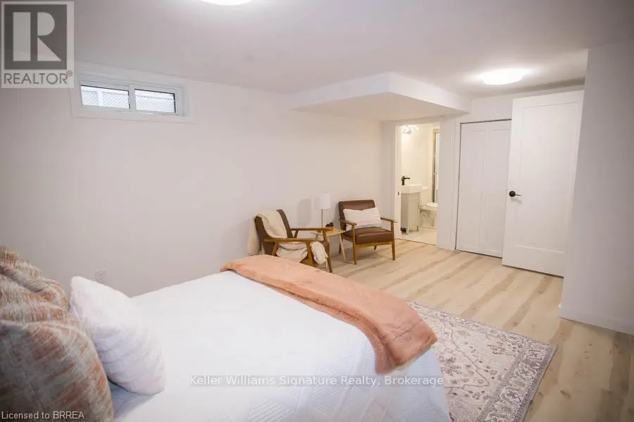 LOWER - 33 BUCKINGHAM STREET, #Lower