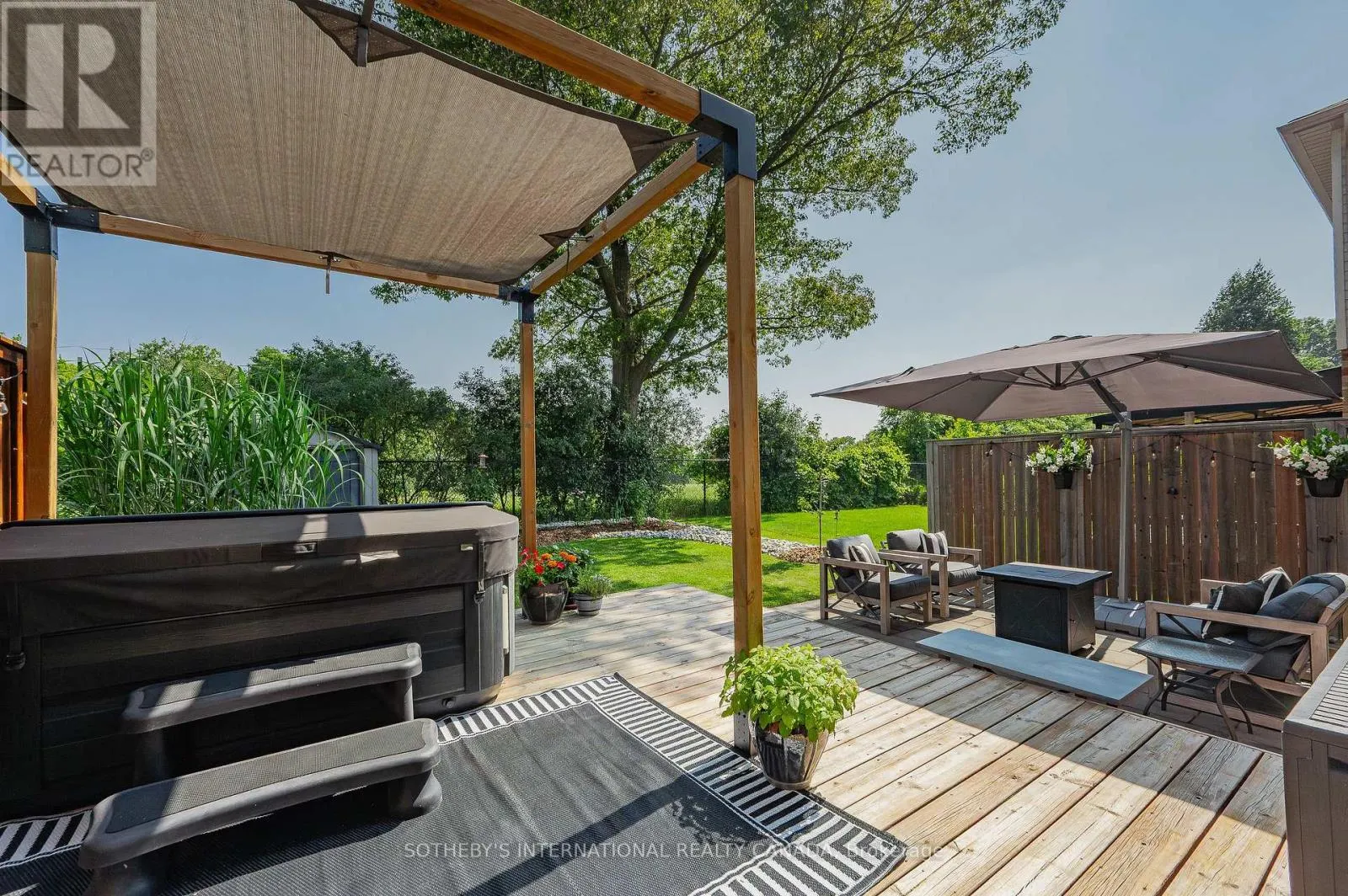 111 HARDCASTLE DRIVE