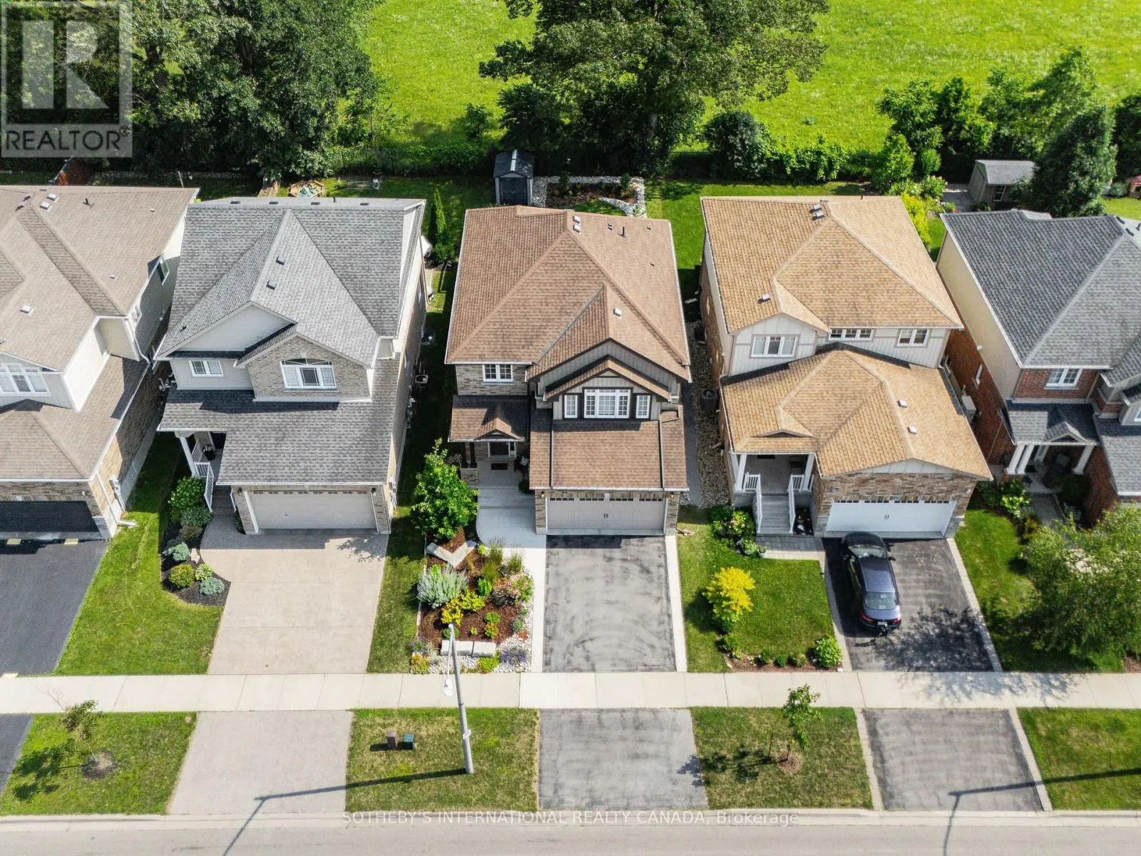 111 HARDCASTLE DRIVE