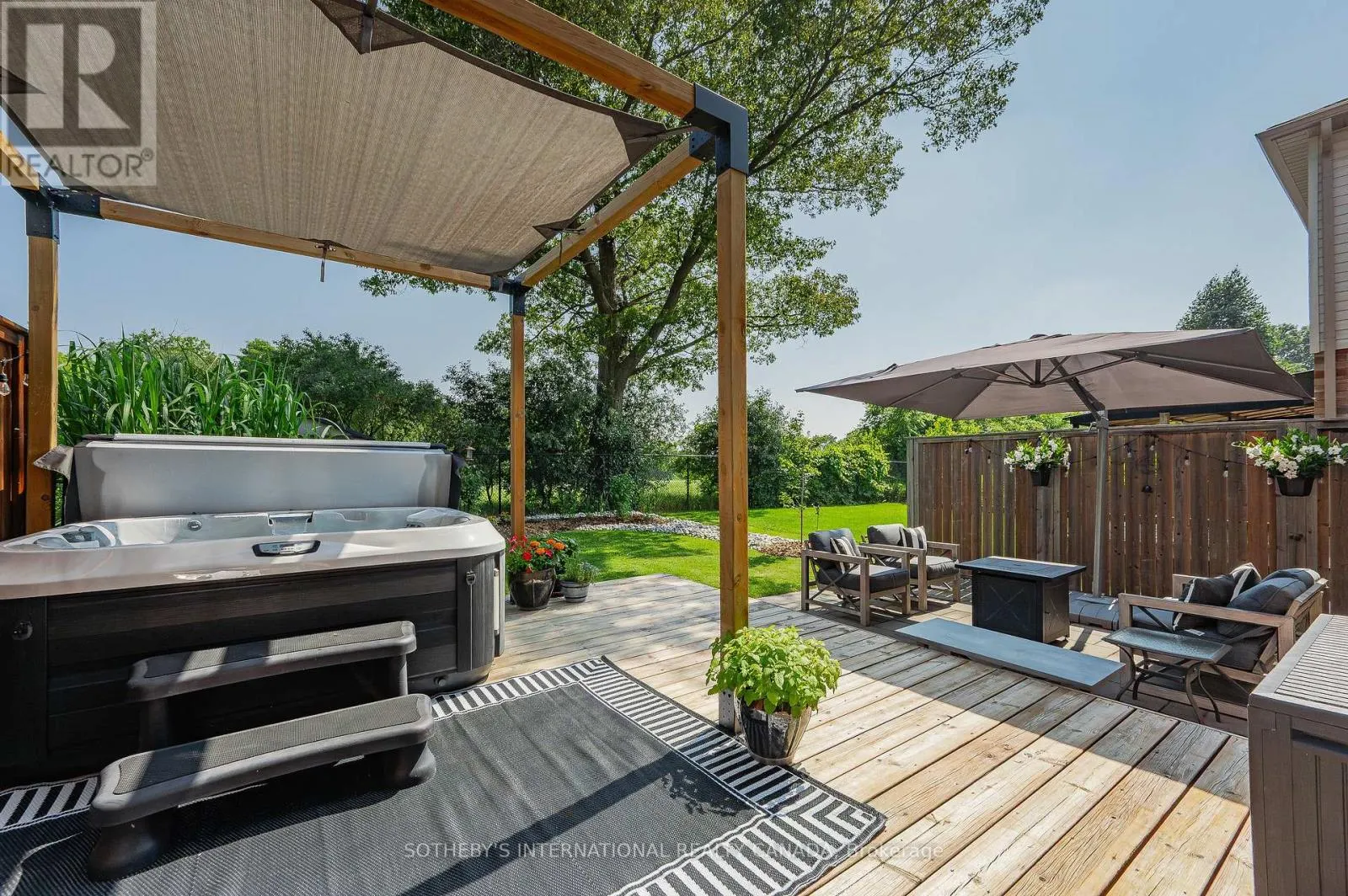 111 HARDCASTLE DRIVE