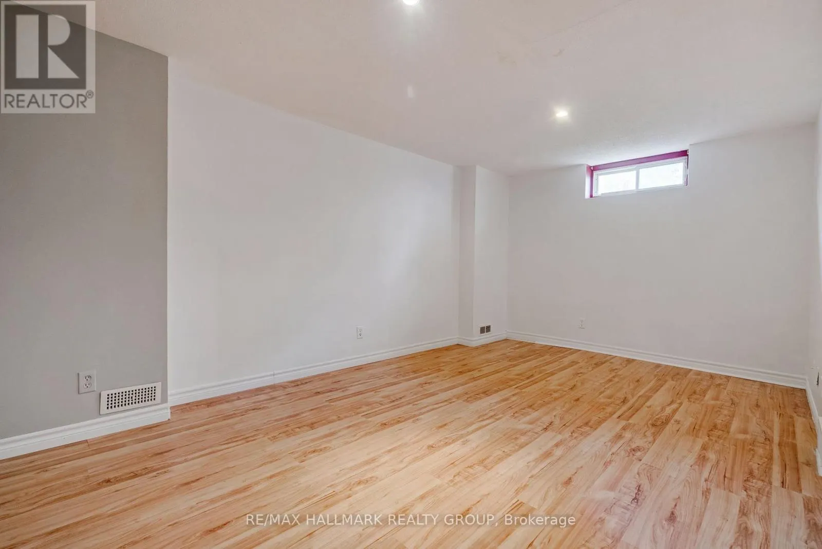 12F LARKSHIRE LANE