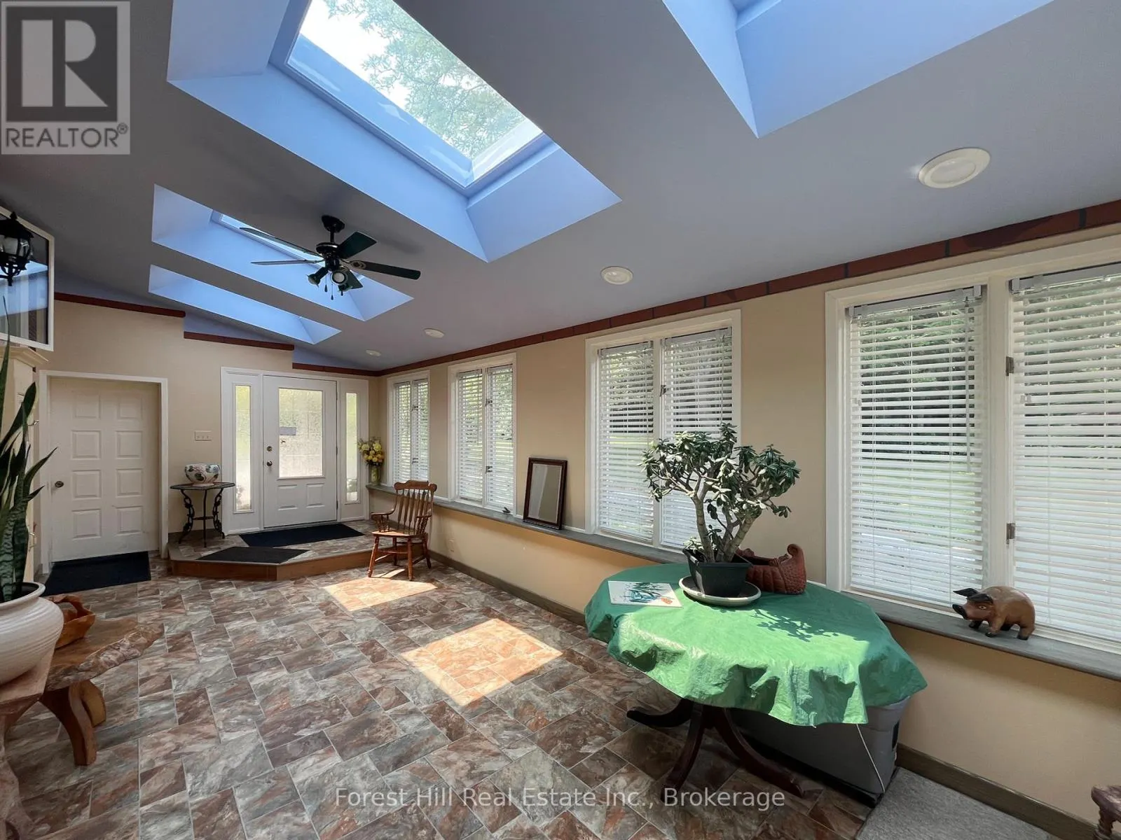 104 MCKAY COURT