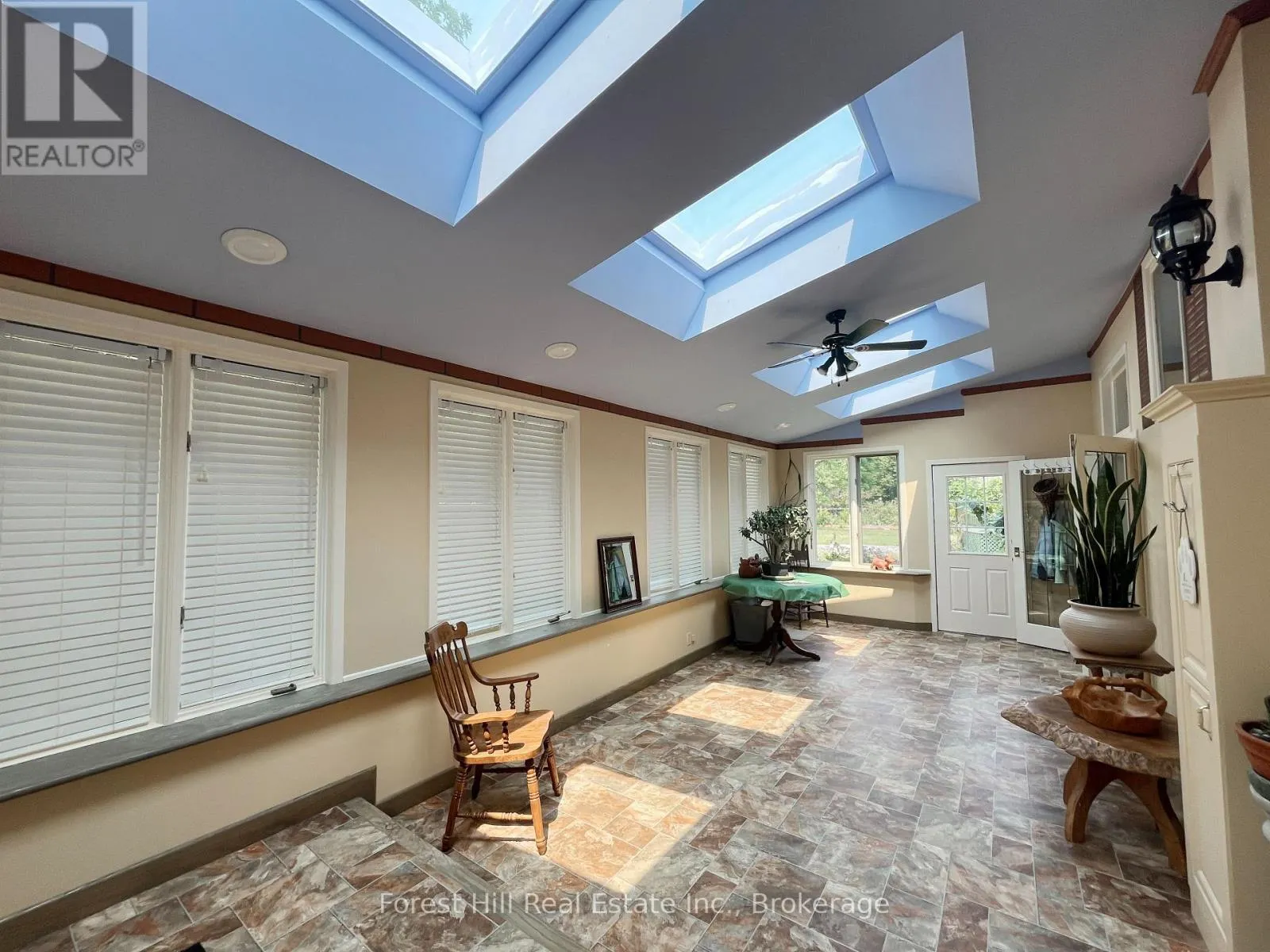 104 MCKAY COURT